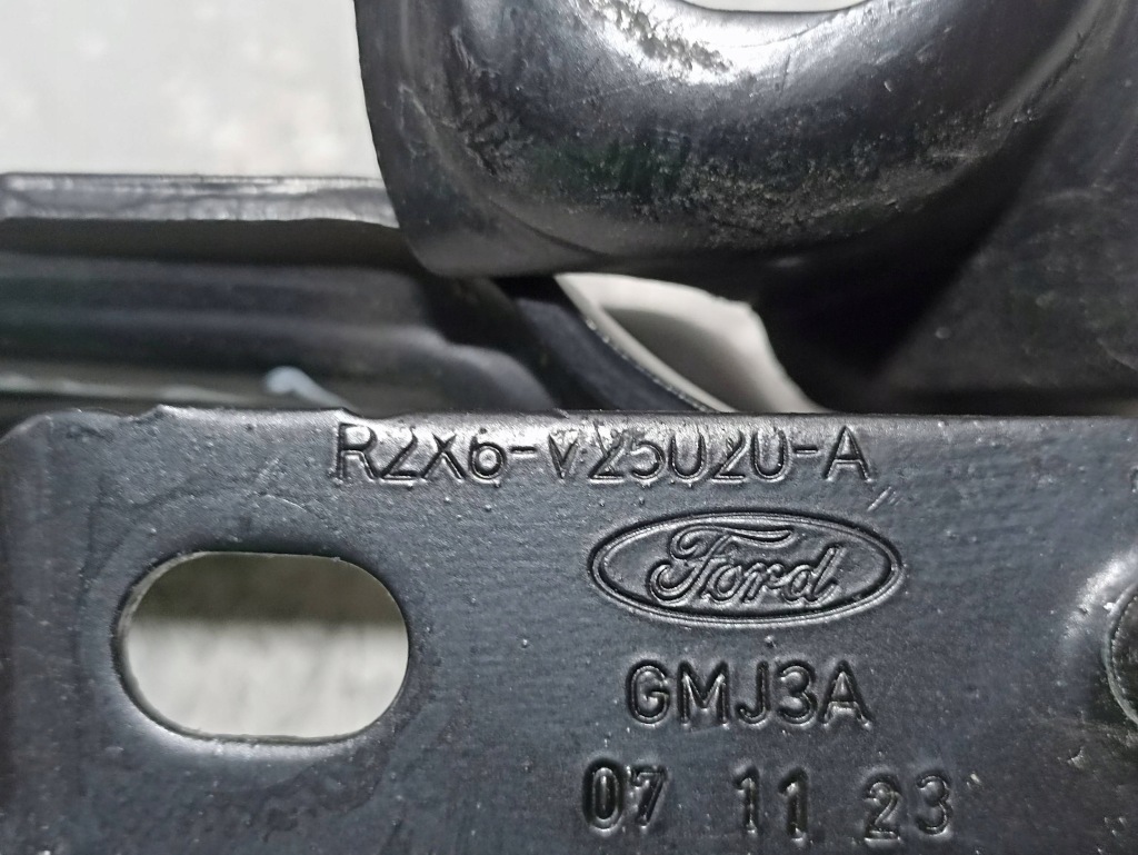 Ford courier mk3 петля ролик двері лівий середній r2x6-v25020-a Доставка