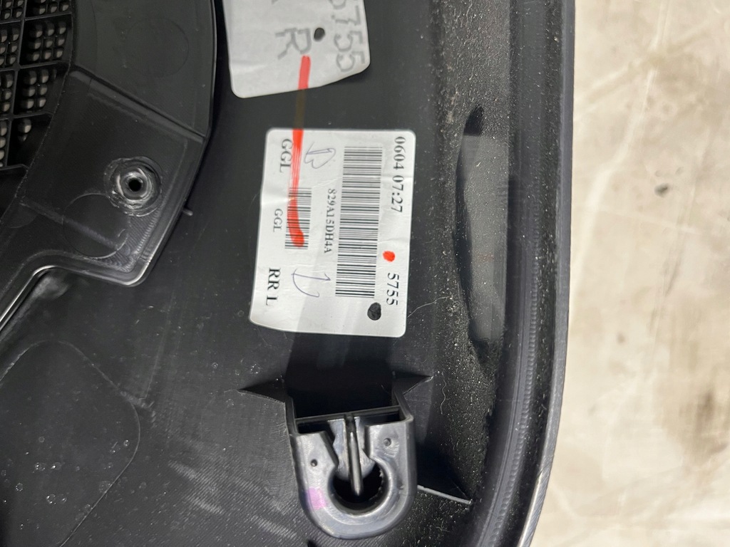 фото №5, Оббивка двері лівий задня infiniti q30 2017