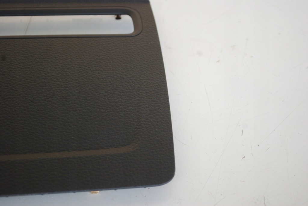 фото №4, Заглушка защита monitora mmi audi a3 8v 8v0857186e