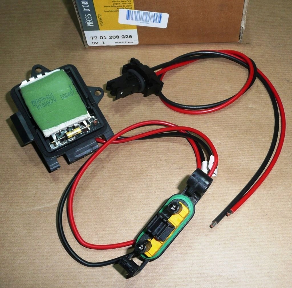 фото №1, Резистор вентилятор renault trafic ii