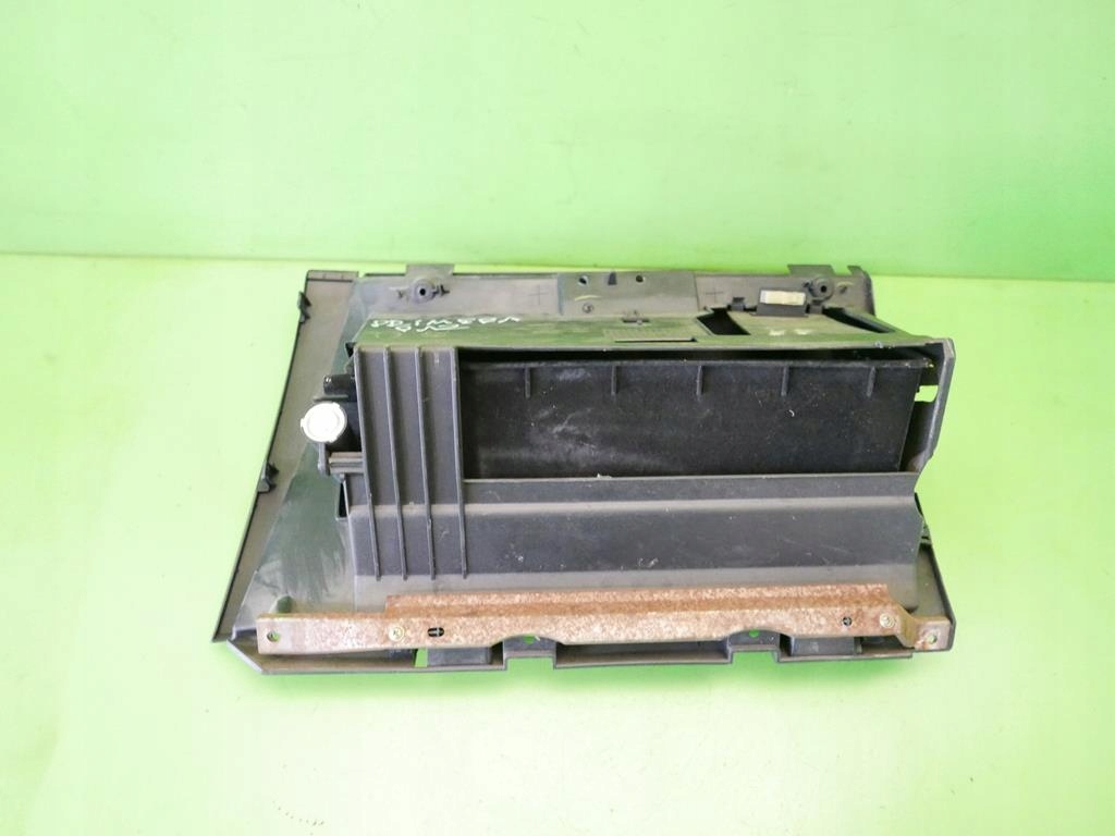 фото №6, Бардачок правый пассажира с панели nissan primera p12