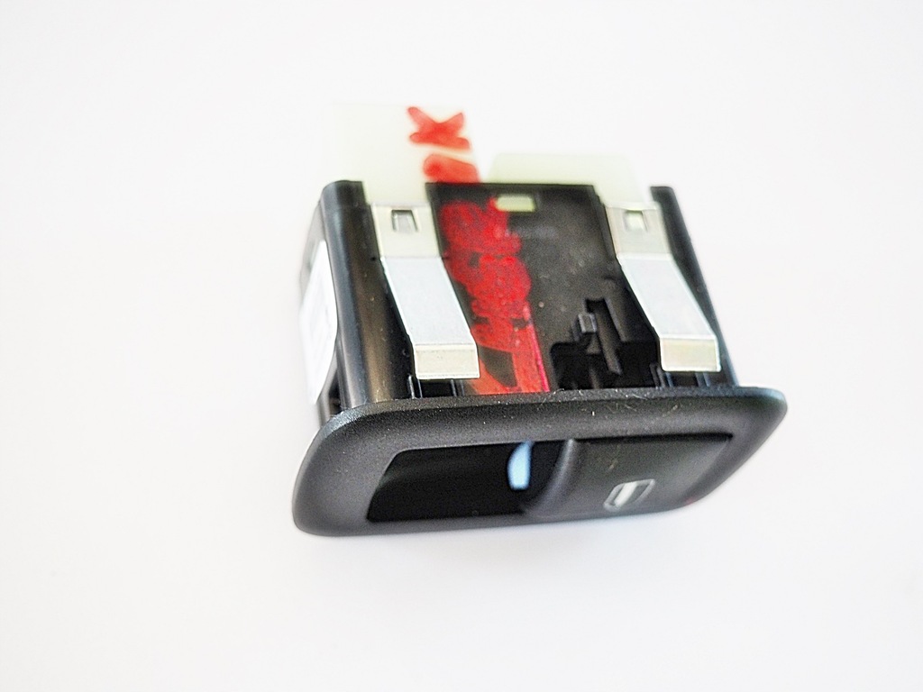 фото №9, Grand cherokee 4 wk2 кнопка окон задняя 68085690ab