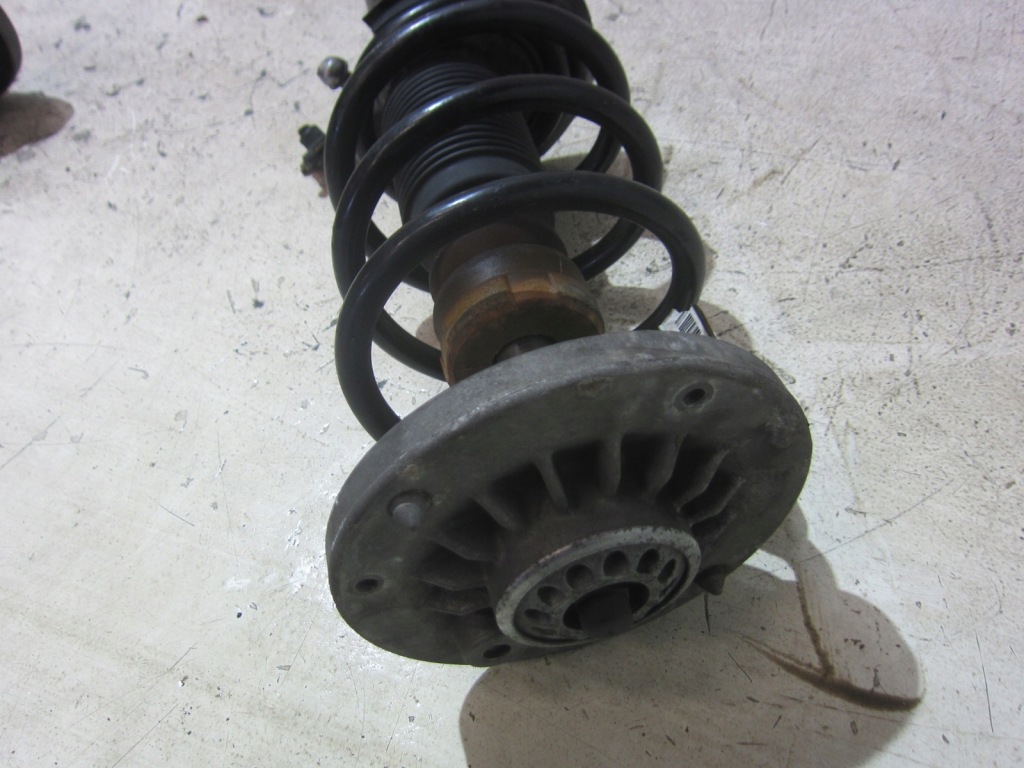 Bmw x3 f25 x4 f26 правий ліве амортизатор передній комплект 6796417 6796418 Оригінал