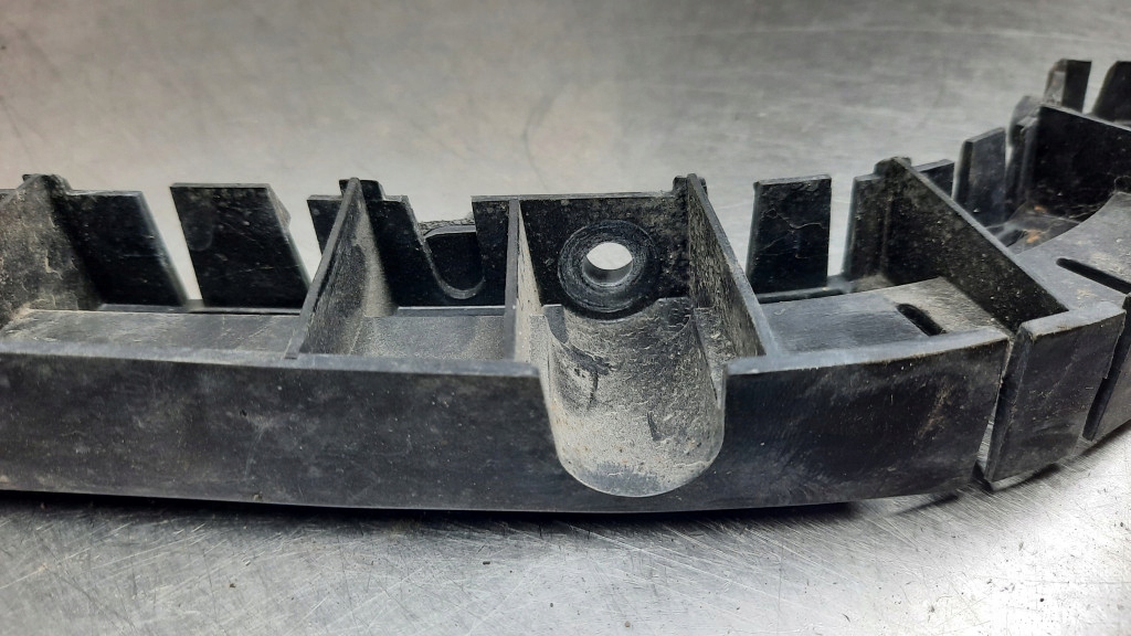 Направляющая бампера задняя задний левый 31265327 volvo v70 iii 2.5t 07r fwd в Украине