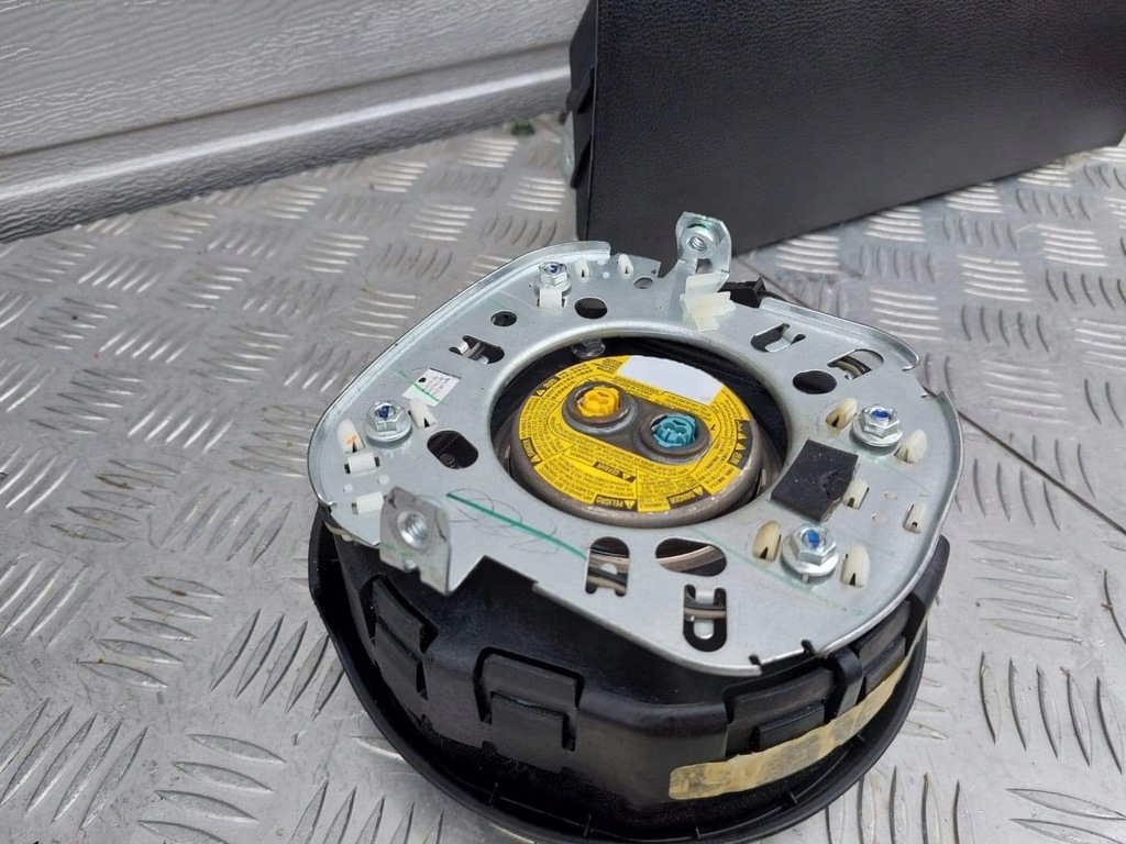 фото №7, Jeep cherokee подушки безопасности воздушные ремни wk2 подушка безопасности