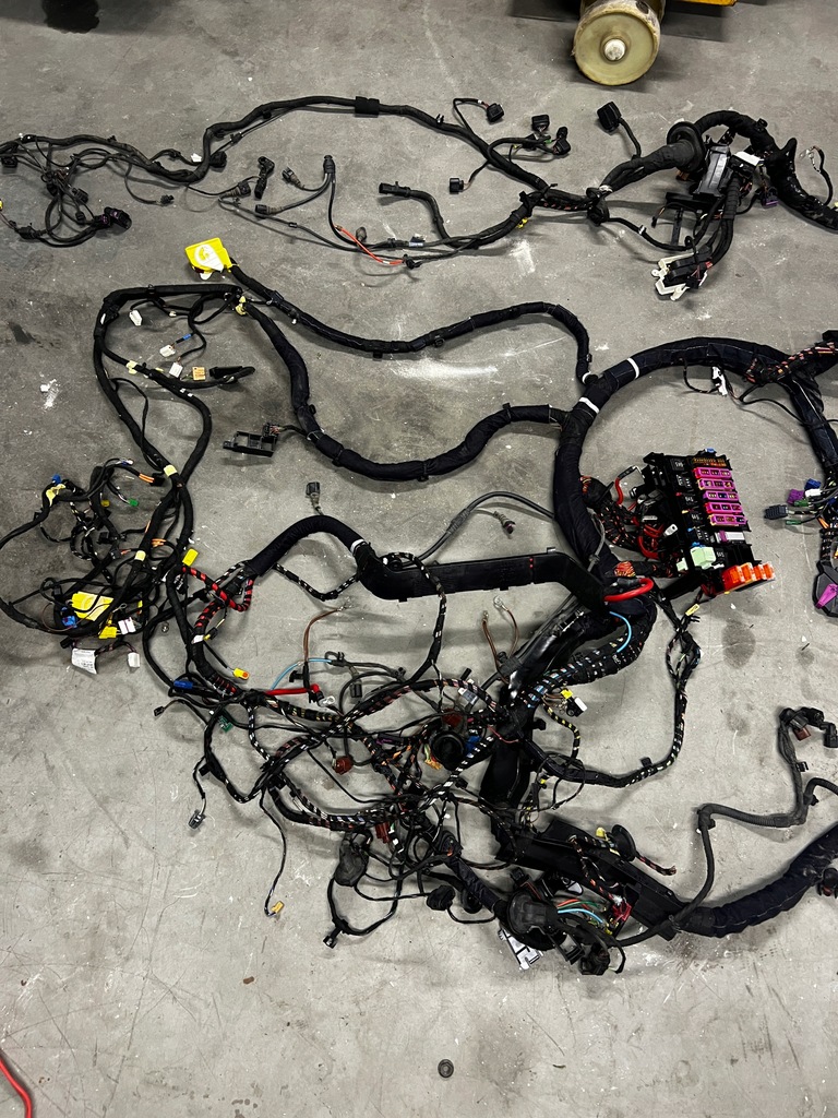 фото №10, Жгут трубопровод кабины audi a8 d4