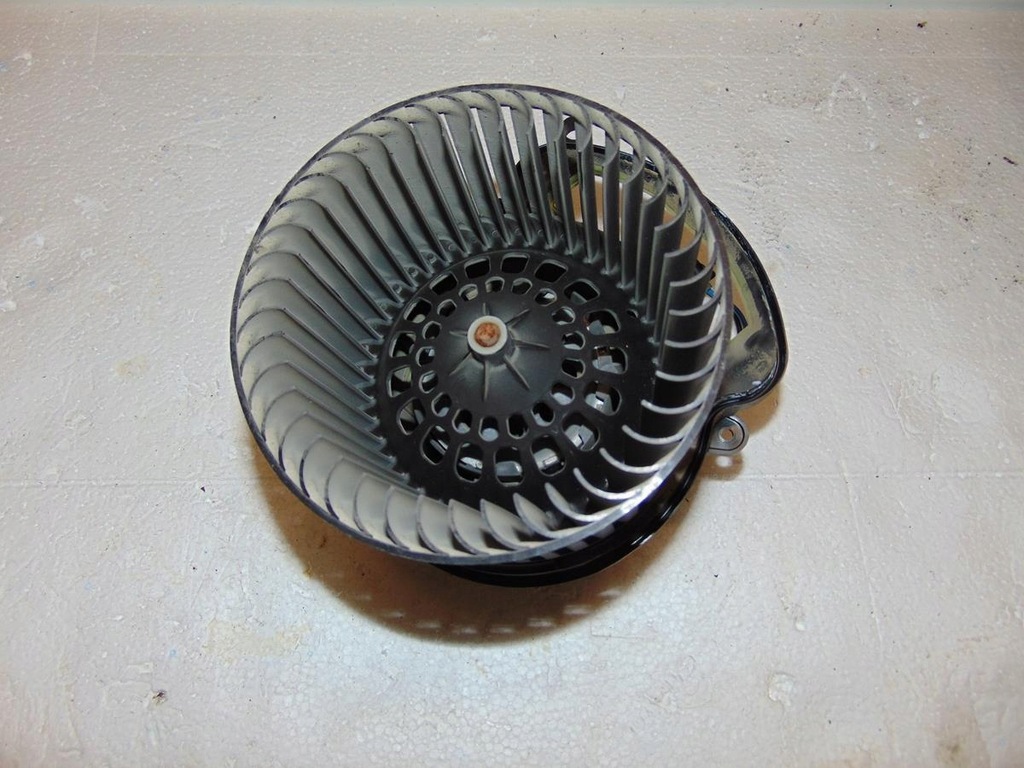 фото №1, Повітродувка обігрівача renault megane iv t69963a