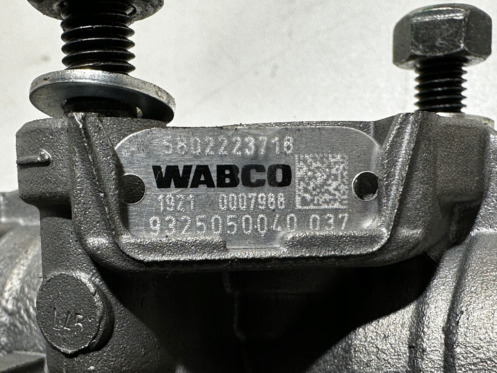 фото №7, Клапан осушитель воздуха iveco hi-way s-way 5802223718 9325050040