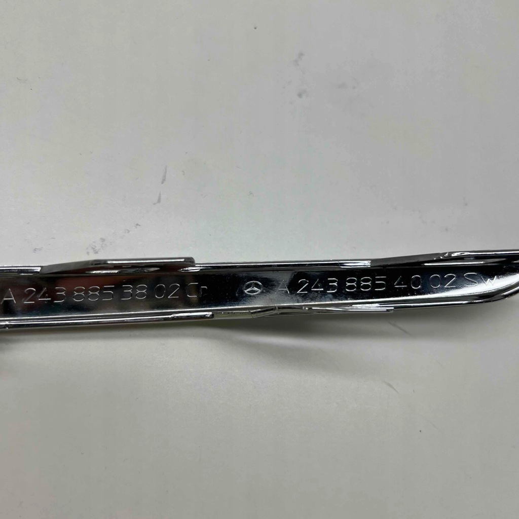 фото №10, Mercedes eqa h243 w243 21-24 хром молдинг бампера правый перед a2438853802