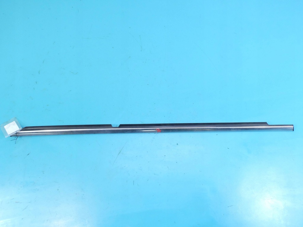 фото №1, Молдинг декоративная задняя правая mercedes c w204