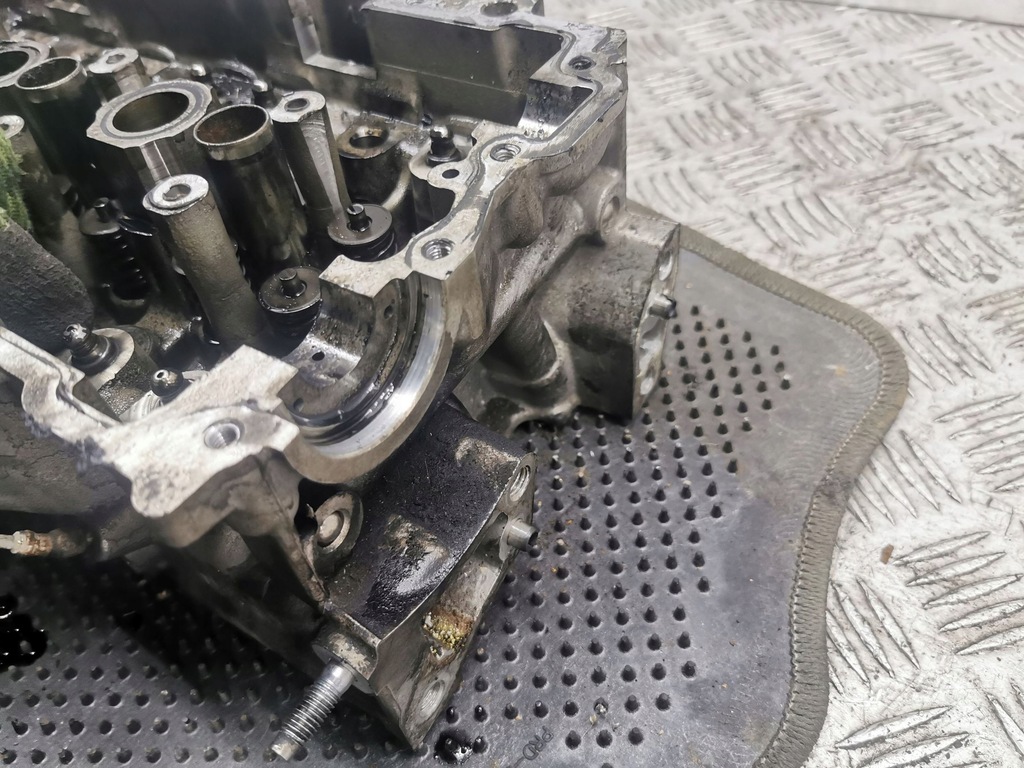 фото №7, Ford focus c-max 2005 комплект головка двигателя