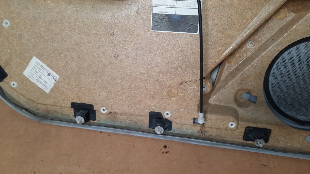 фото №12, Обивка дверь правый перед mercedes w220 00r