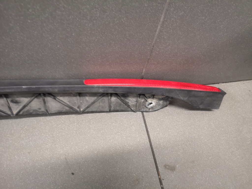 фото №8, Молдинг відбивач задня audi a8 d3 4e0807417b