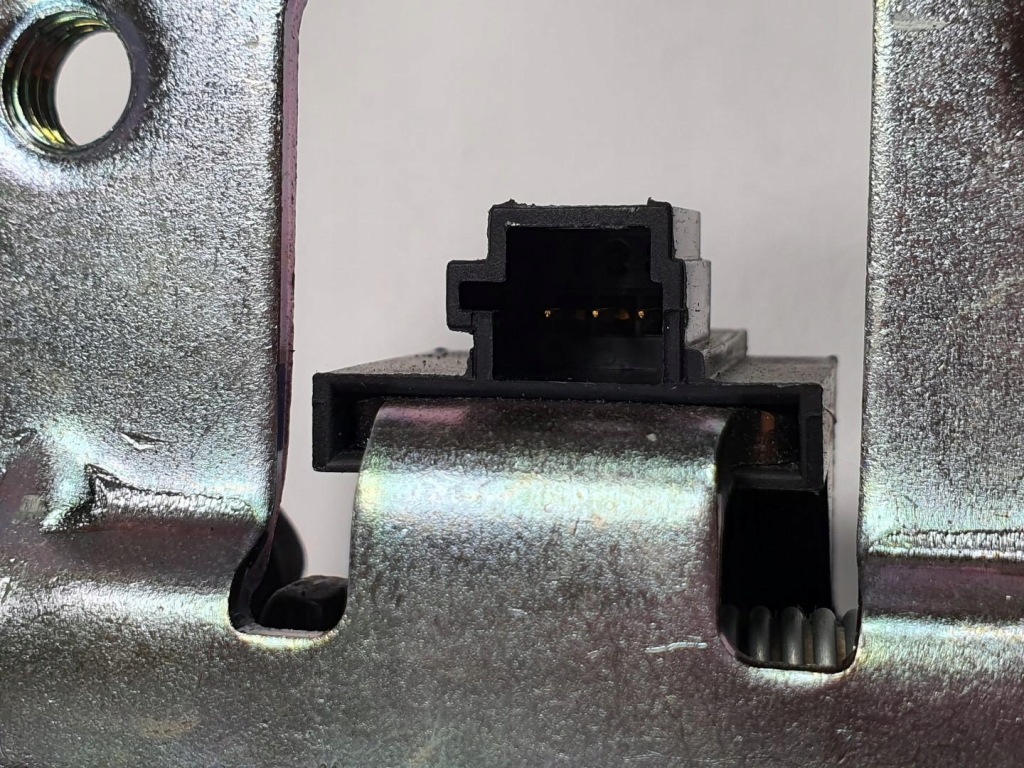 фото №3, Замок сиденье левый задняя mercedes w204 coupe