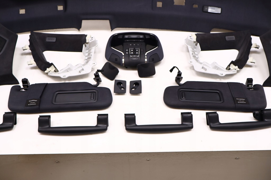 фото №6, Maserati levante стеля панорама