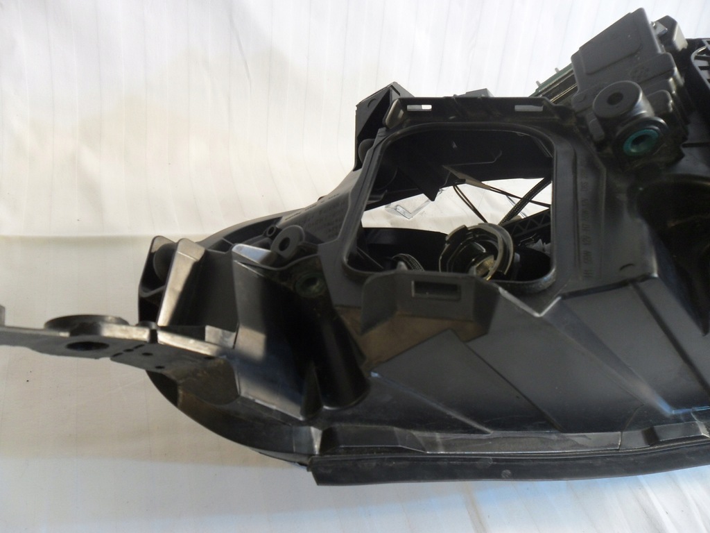 фото №12, Лампа правий перед 9832836480 opel zafira d vivaro c 00218274-01 eu