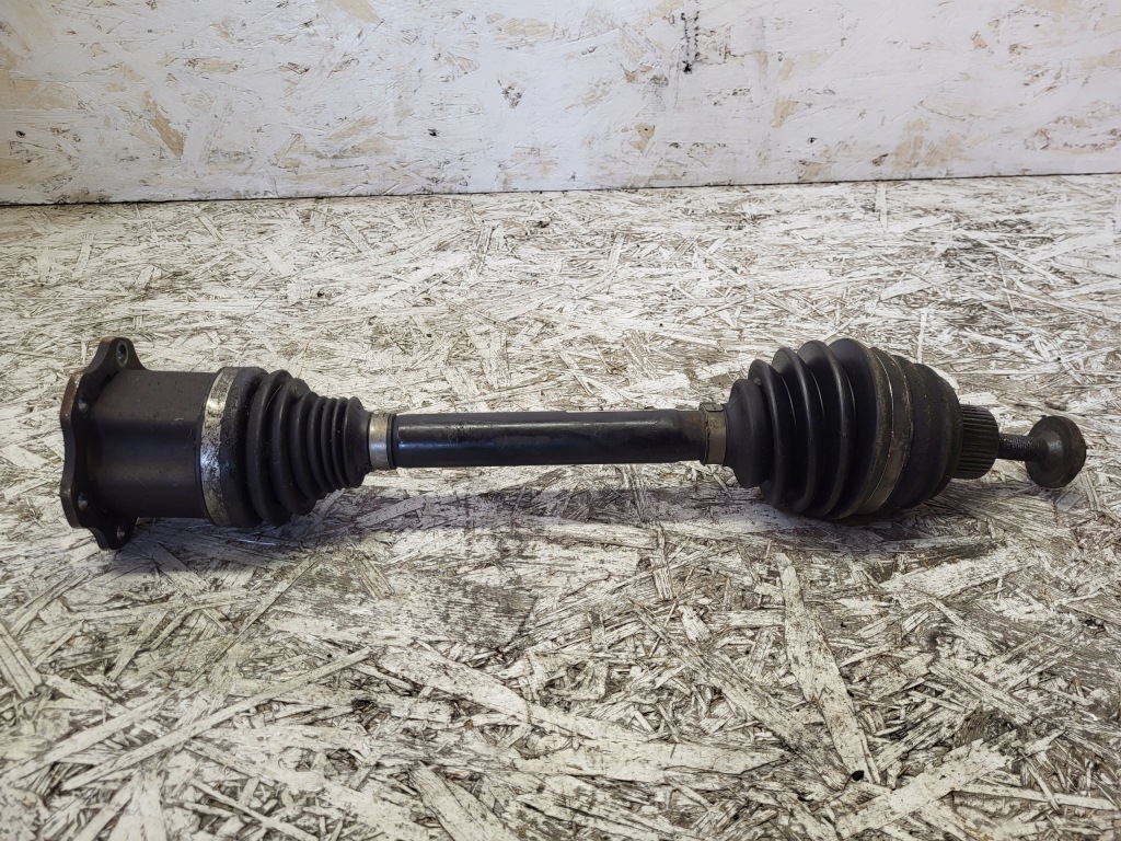 фото №1, Приводной вал левая правая перед 4g0407271e audi a6 c7
