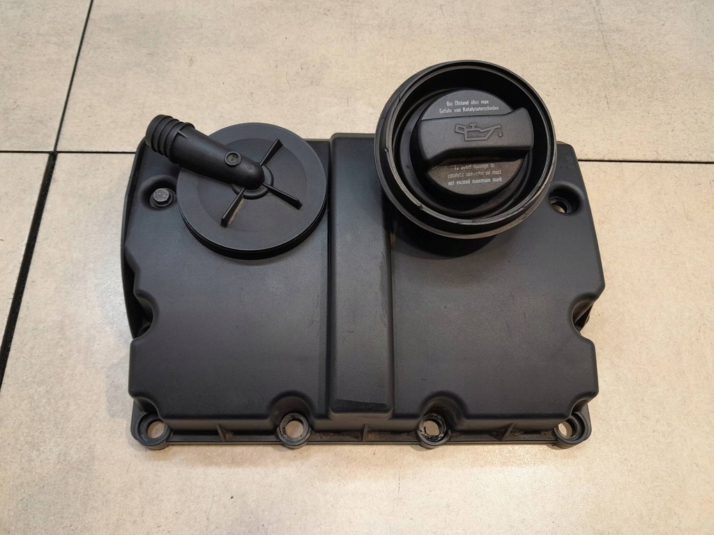 фото №1, Кришка клапанів polo iii 6n2 045103469d