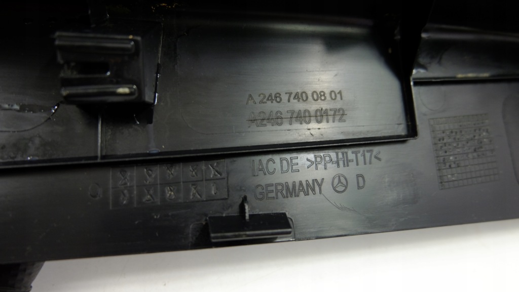 фото №11, Mercedes b-klasa w246 накладка оббивка кришки багажника a2467400801