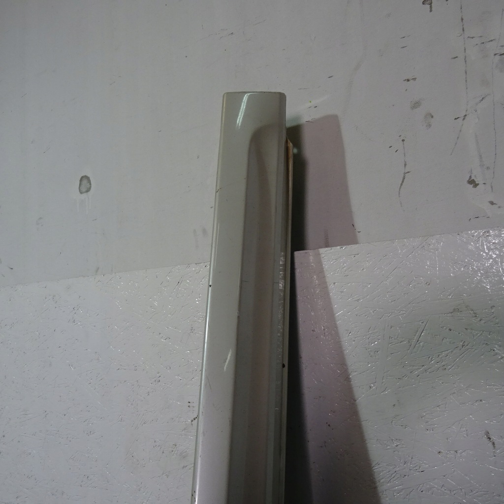 фото №4, Subaru legacy v kombi молдинг порог правая