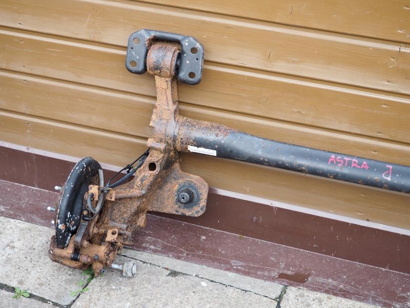 фото №2, Oś балка задня гальмівні диски opel astra j