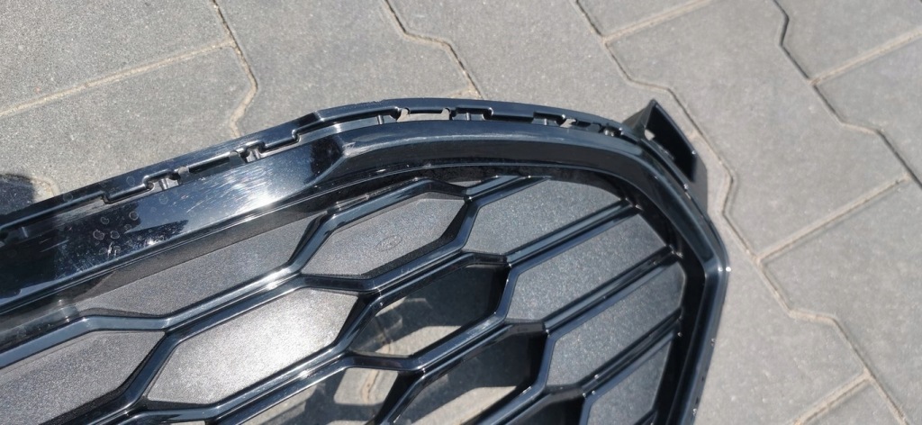 Ford s-max mk2 lift 19- решётка радиатора решётка радиатора бампера перед lm2b-8200-c Недорого