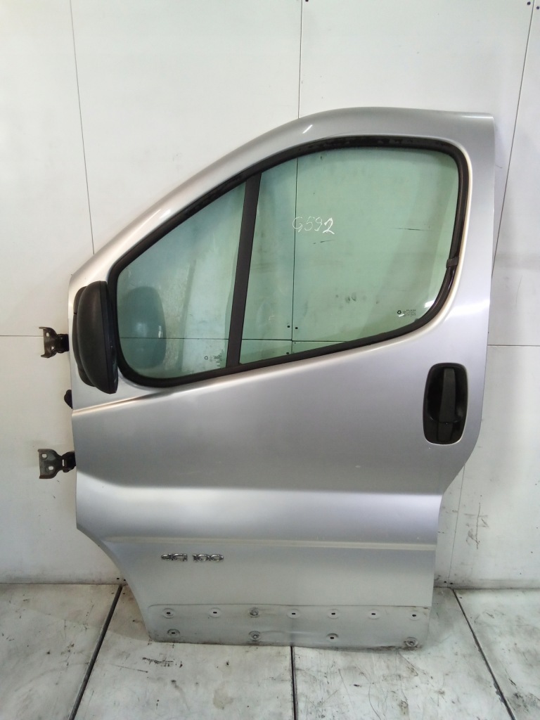 фото №1, G592 двері лівий перед trafic 2 сріблястий