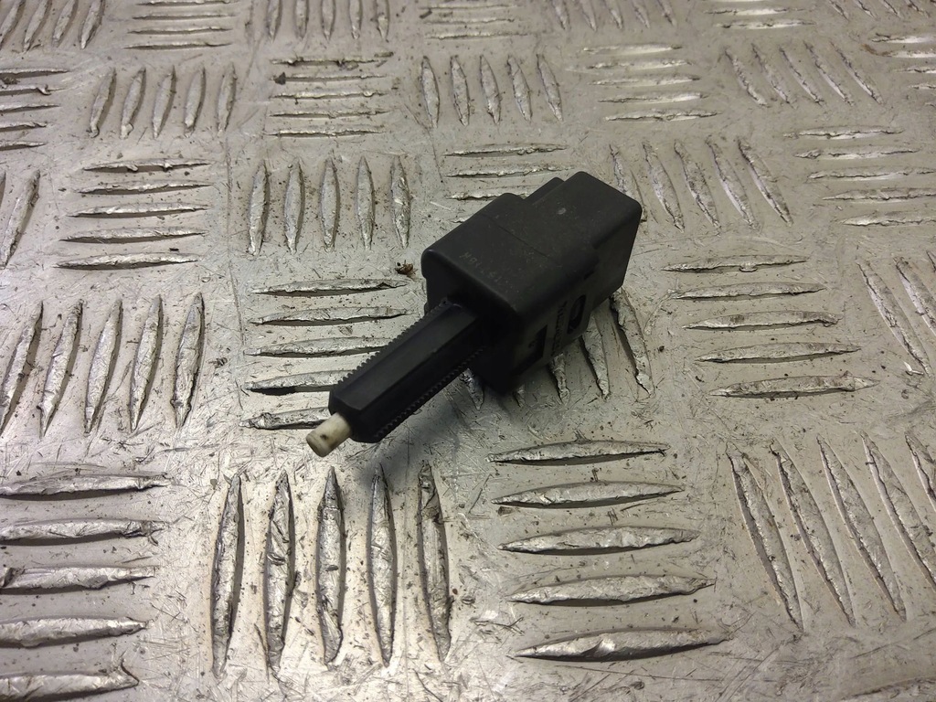 фото №12, Nissan navara d23 2016 датчик тормоза ручного / стояночного