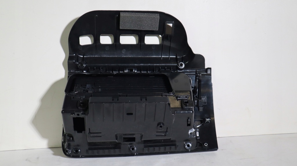 фото №6, Volvo xc40 бардачок 31442718