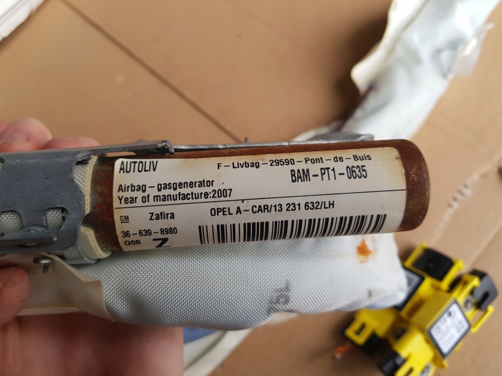 Комплект шторка + датчики opel zafira b 13231633 13231632 13264084 в Украине