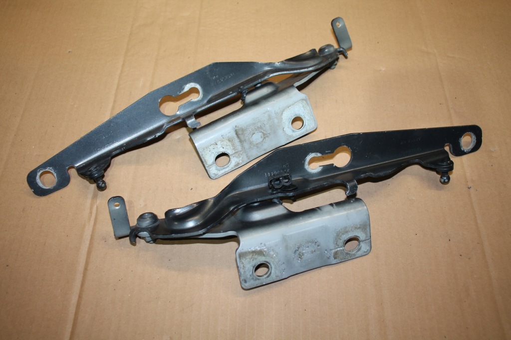 фото №1, Volvo v60 s60 петлі петля капот лівий правий 31385813 31385812