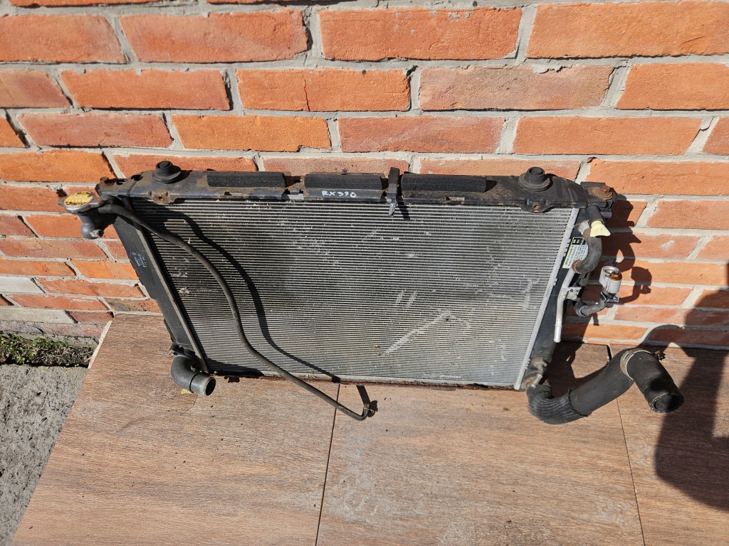 Lexus rx 2 03-09 rx350 3.5 b радіатор води 122070-0563 Недорого