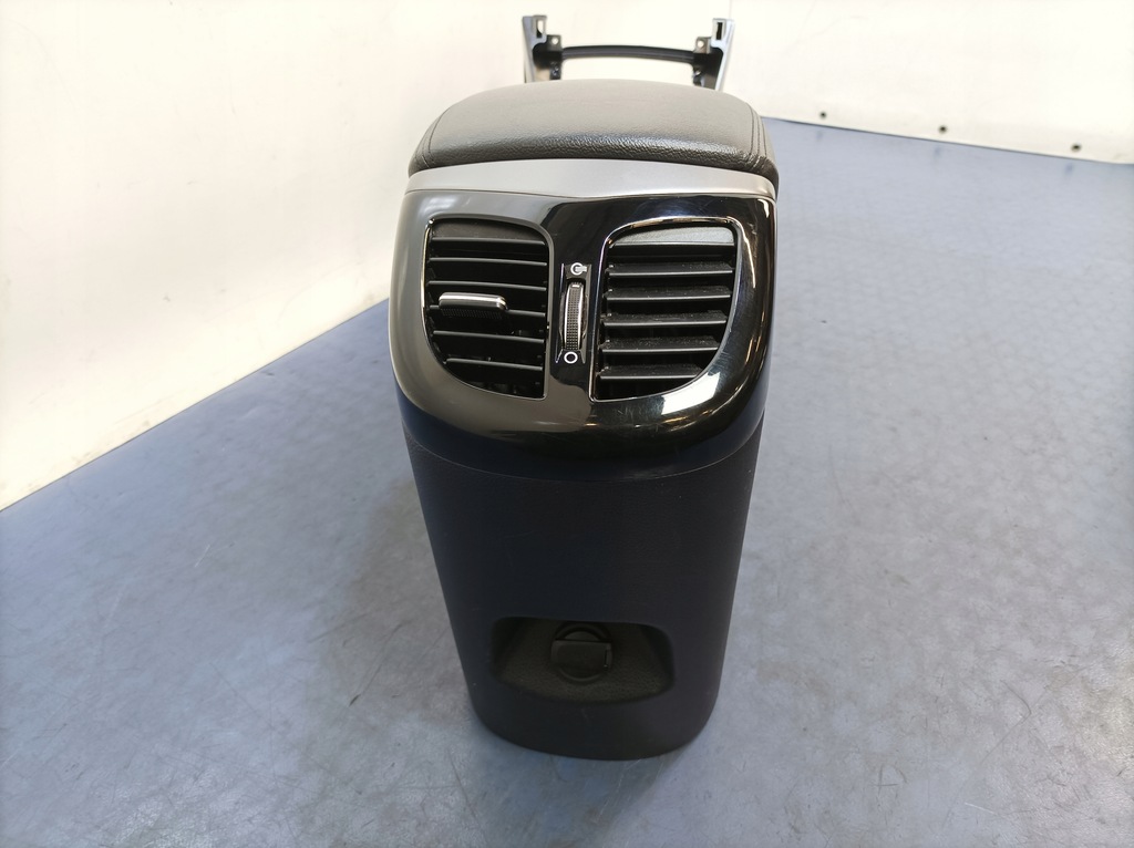 фото №4, Hyundai i40 i fl kombi подлокотник туннель uk