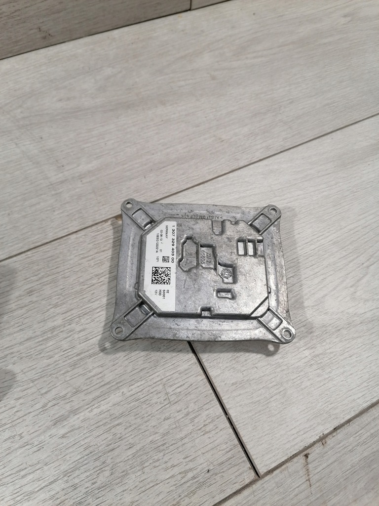 фото №1, Peugeot 308 преобразователь led 130732940300