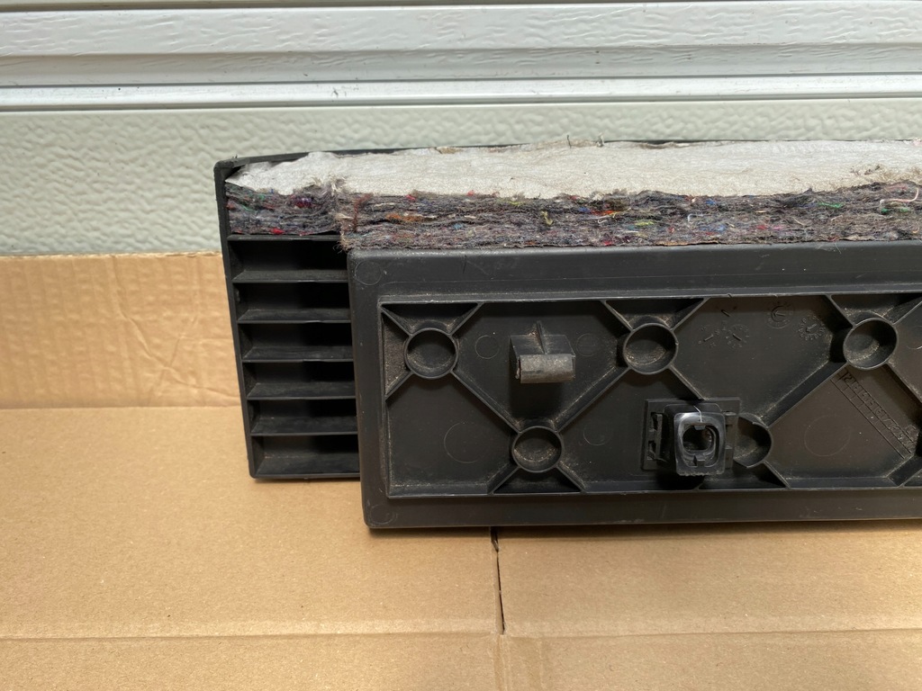 фото №8, Bmw 5 e61 бардачок багажника левый чёрный защита