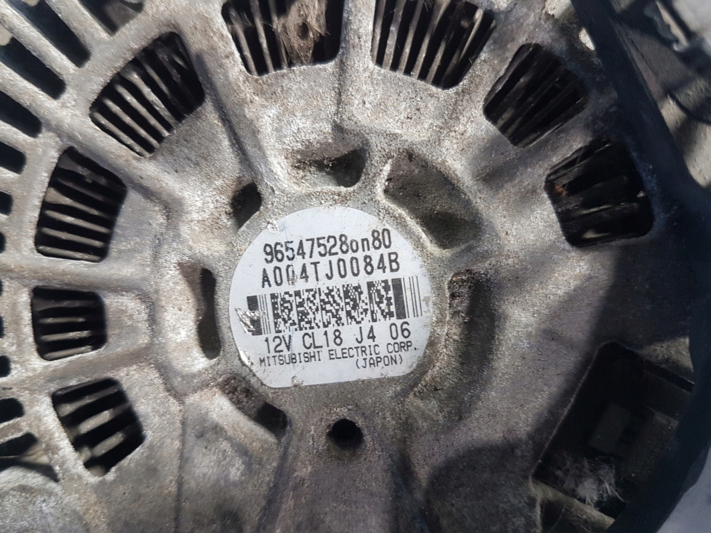 Peugeot 407 2.0 hdi генератор 96547528on80 в Украине