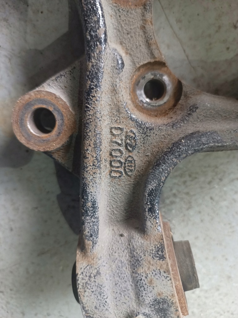 фото №3, Поворотный кулак левый задняя 2wd kia sportage iv 4