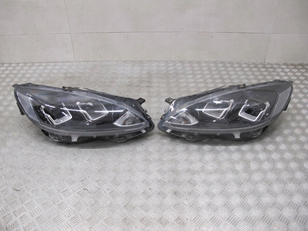 Ford kuga mk3 st-line перед комплектный  фары крылья ремень радиатор 23- Оригинал