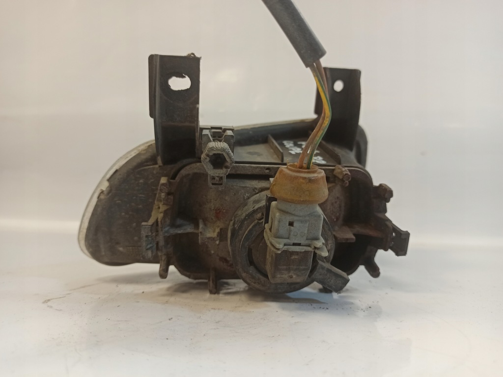 фото №8, Peugeot 406 coupe противотуманная фара правый перед valeo 66978340d zu08260200