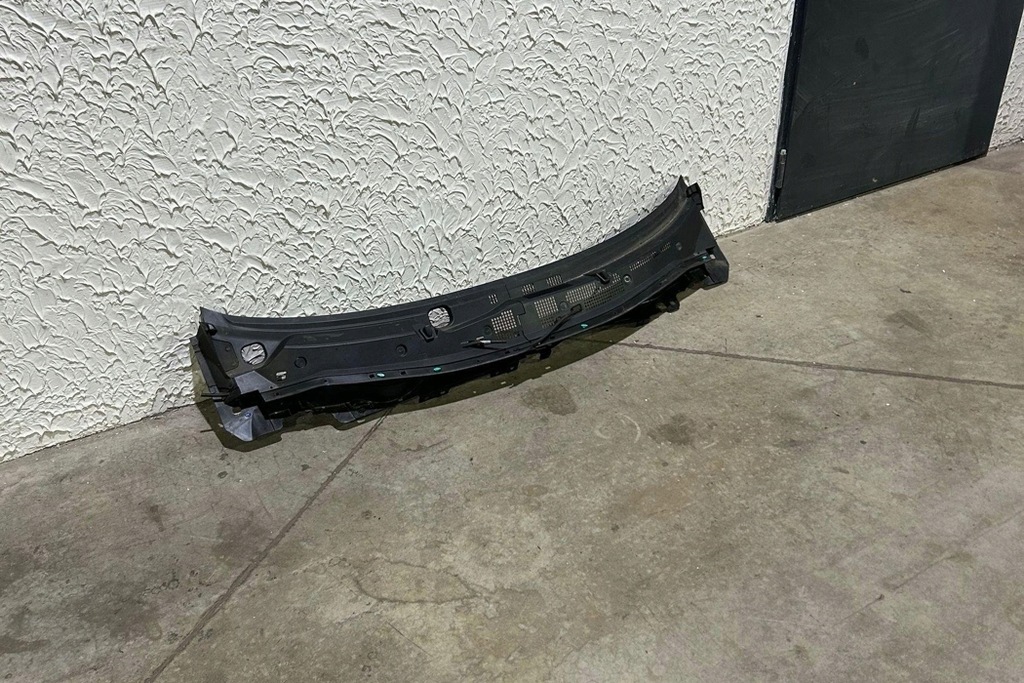 фото №7, Пластик дворник передних mazda 2 dl, dj d50b507r1 1.5l бензиновый 66kw