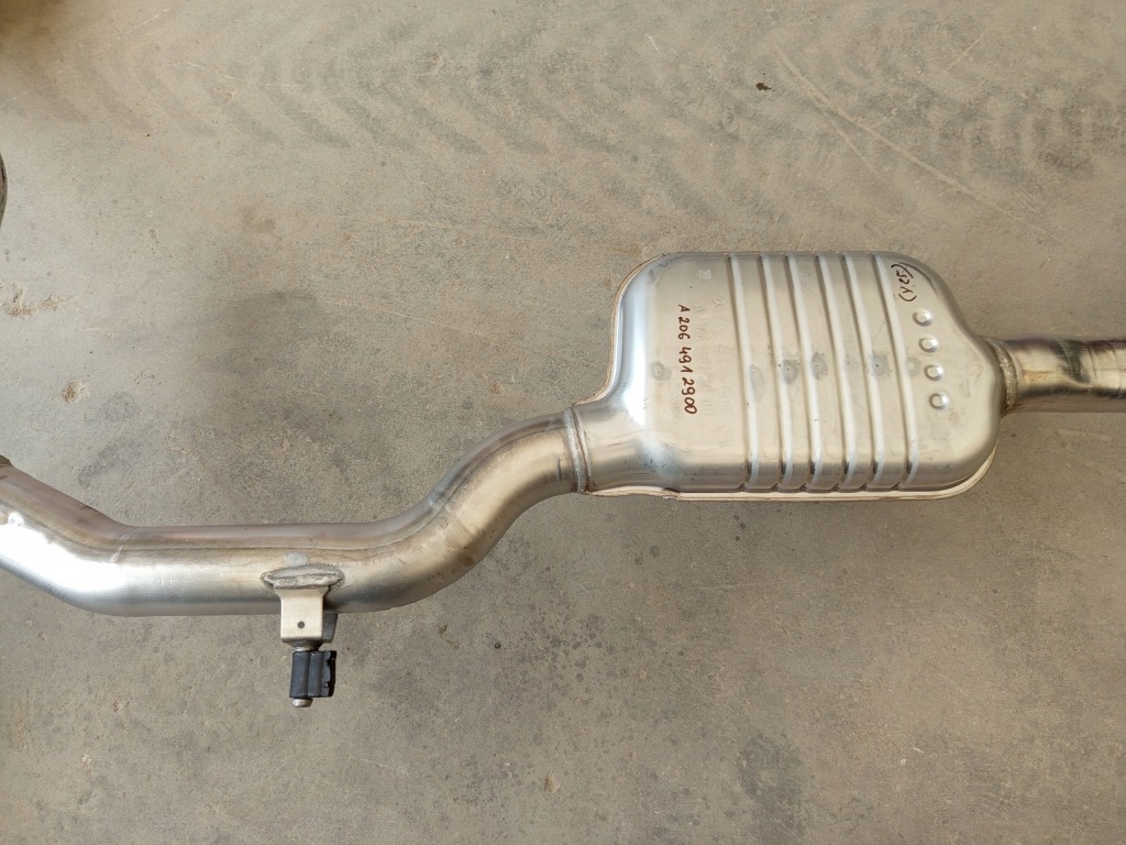 фото №9, Mercedes оригинальный номер a2064917800 a2064917900 a2064916300 w206 гаситель выхлоп