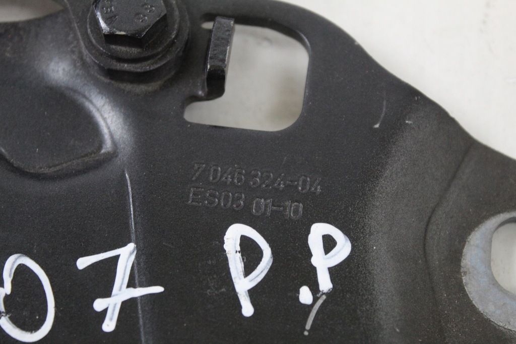 фото №8, Петля капот лівий правий перед bmw f07 3.0d 7046323