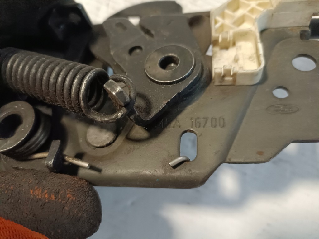 фото №6, Ford focus mk3 замок капот перед bm5a16700