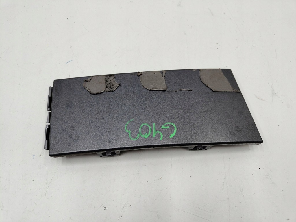 фото №1, Land rover defender ii l663 заглушка бампера pod фара l8b2-17b875-a