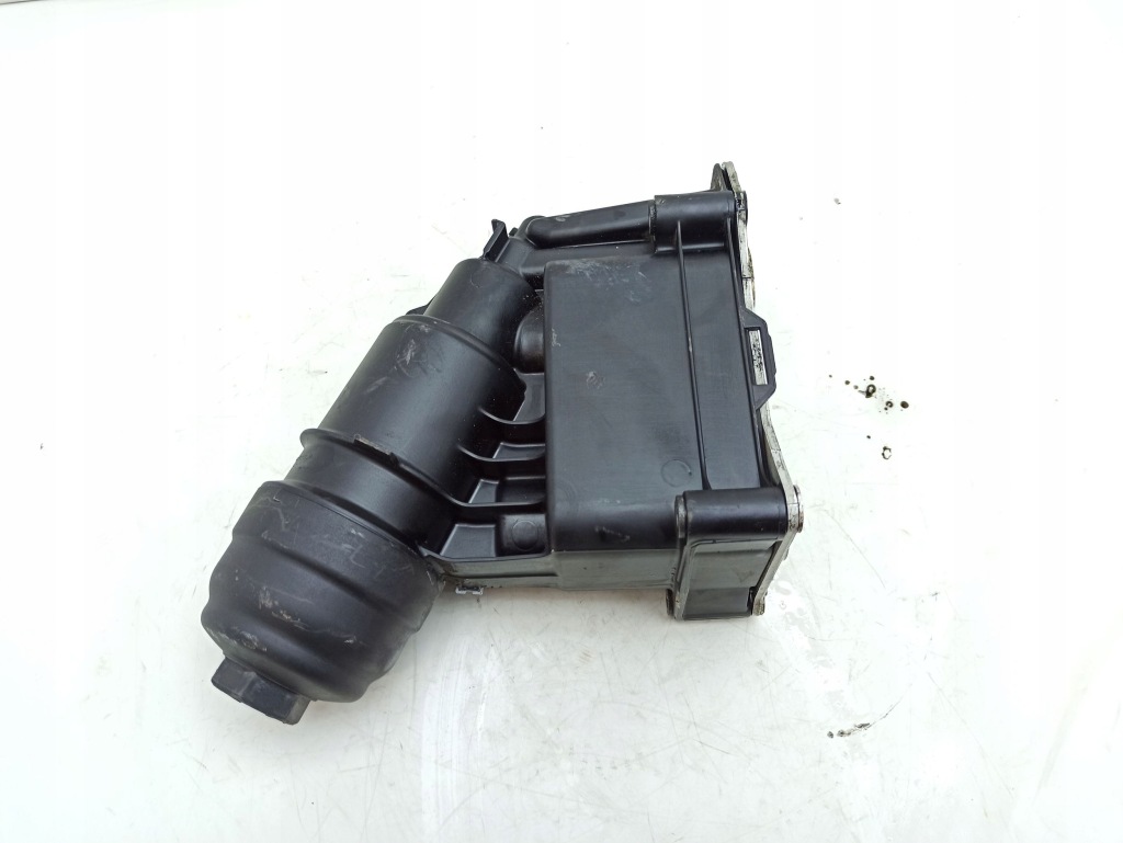 фото №7, Bmw 5 gt f07 2011 кронштейн / кронштейн фильтра масла 8512435