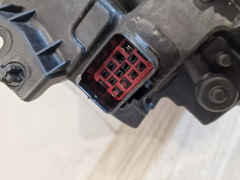 Купить Volvo xc60 2 рестайлинг  21- фара левая active full led 32404705 оригинальная