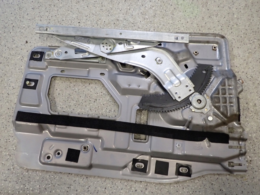 фото №5, Hyundai santa fe 01- подъемник стекло задний правый