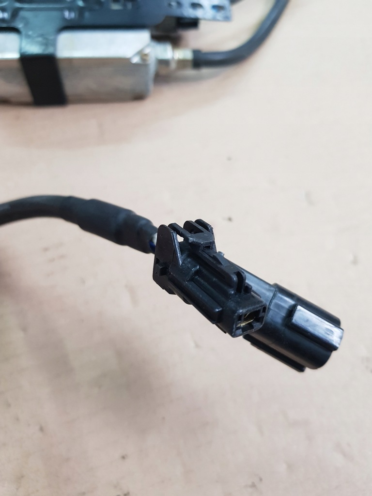 фото №8, 2x универсальные преобразователи ксенон philips hid 10r-02049