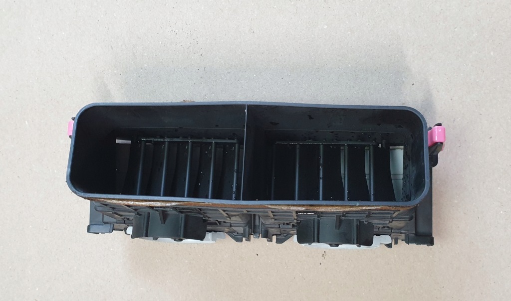 фото №9, Решётка обдув toyota yaris ii 5d оригинальный номер eu