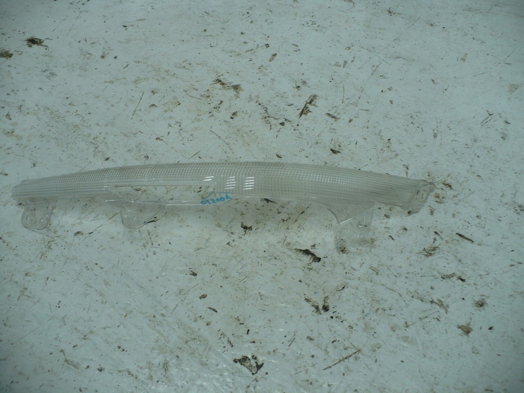 фото №1, Lexus ct200h стекло фары лампы